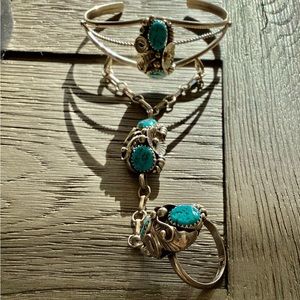 Beautiful Santa Fe Turquoise ring bracelet set